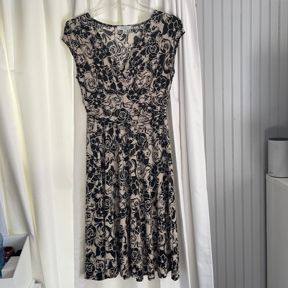Floral dress Black and Tan